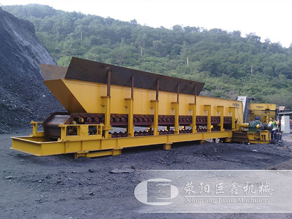 板鏈?zhǔn)捷斔蜋C