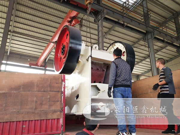 時產150噸石料生產線發(fā)貨