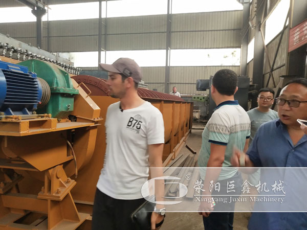 烏茲別克斯坦工業(yè)鹽破碎、洗選生產(chǎn)線