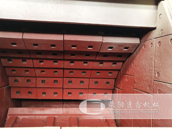 反擊式破碎機(jī)襯板、邊護(hù)板