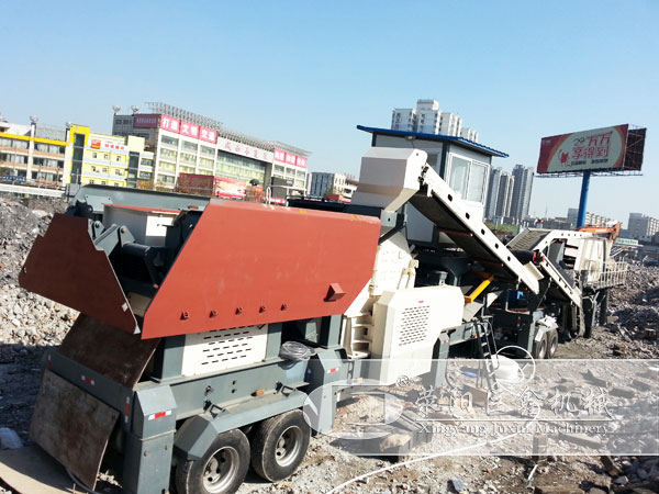 移動(dòng)石料破碎設(shè)備